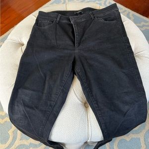 Black skinny cut Ann Taylor curvy line